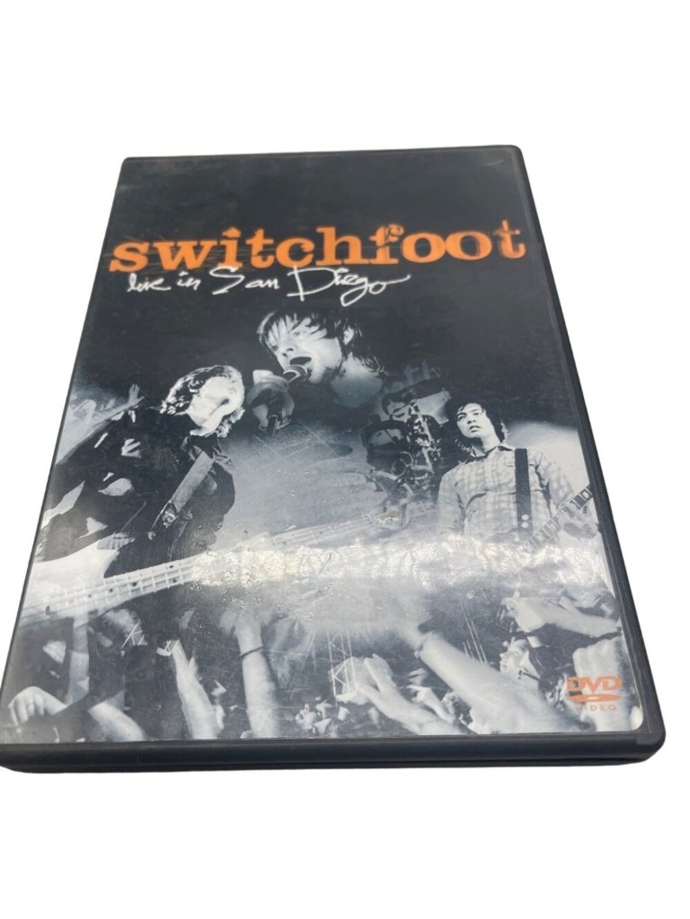 Switch foot live in San Diego DVD 2004 switchfoot.com 68 min READ